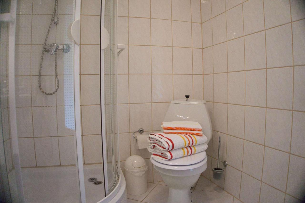 F-1042 Ferienwohnung Enna Sellin  외부 사진